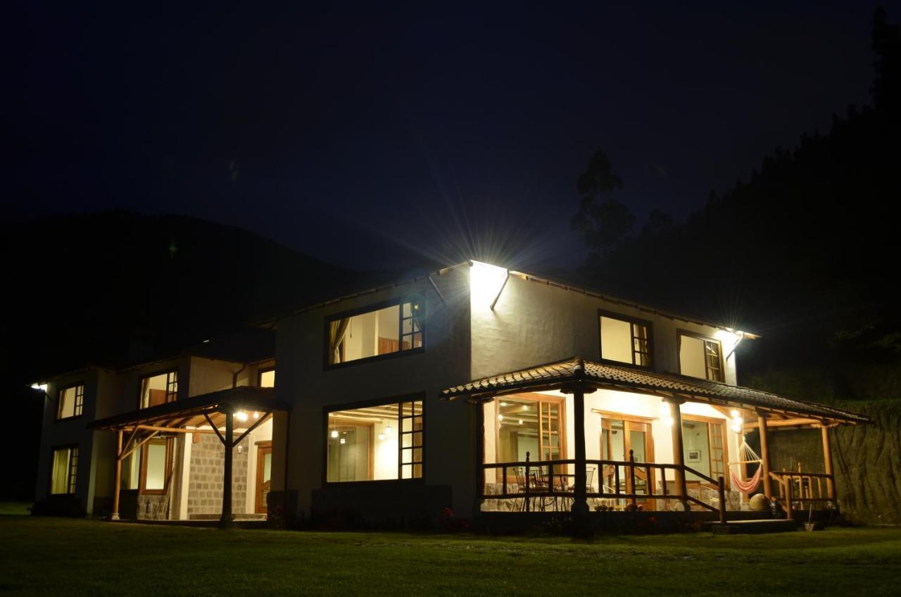 Villa Casa Ilayaku Quito Esterno foto